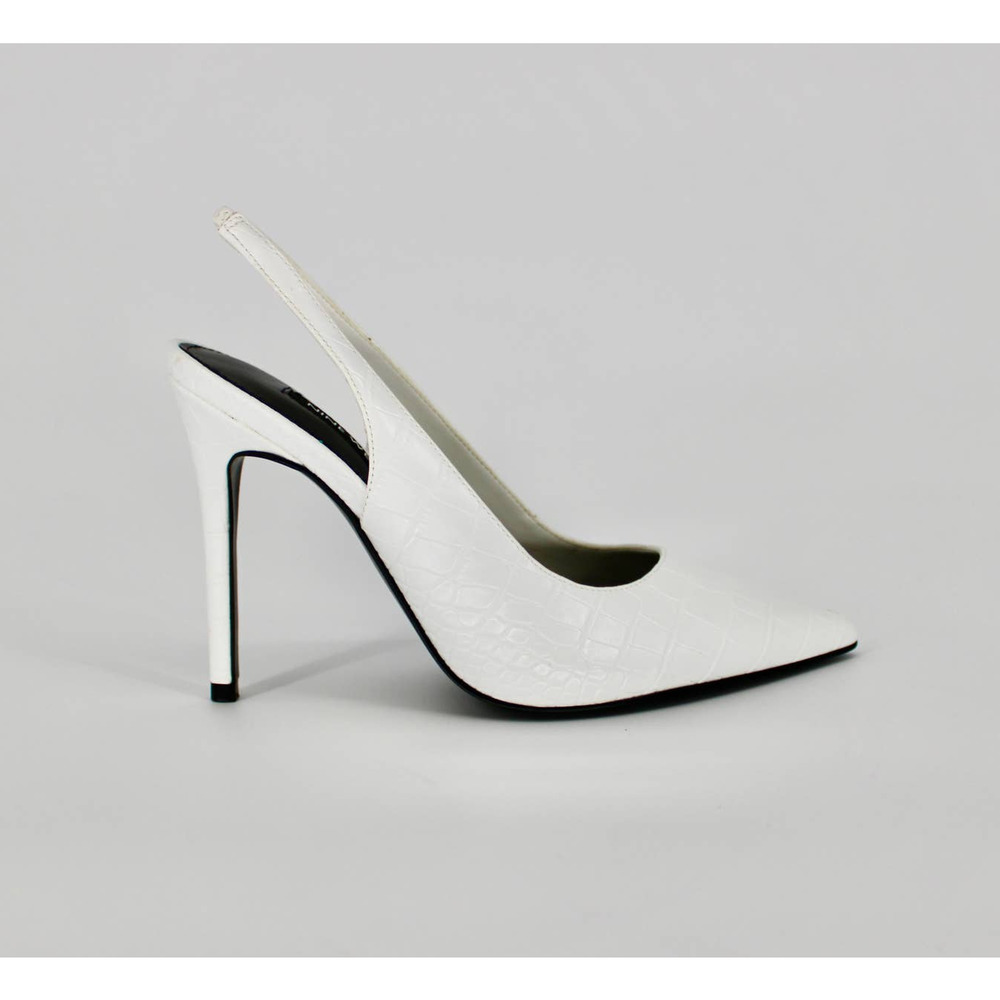 Nine West Feather Pointy Toe Slingback Pumps White Embossed Croc 5.5 NEW